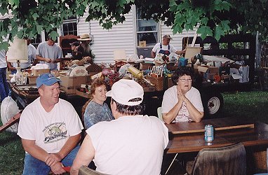 bidcrew.jpg (39873 bytes)